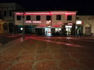 Хотел Вароша