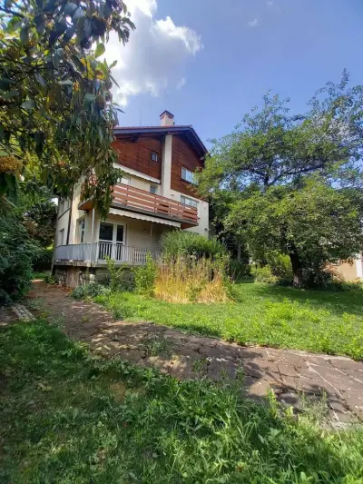 Casa dei bambini Монтесори детска градина "Къща на децата"