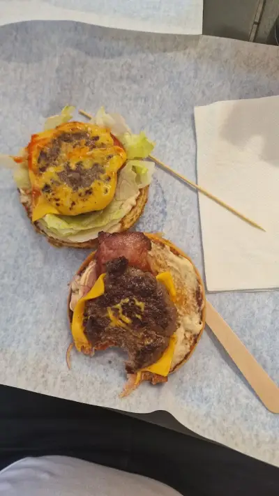 Skapto Lozenets - Burgers, Beers & Buddies