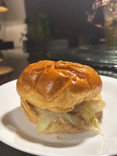 Skapto Lozenets - Burgers, Beers & Buddies