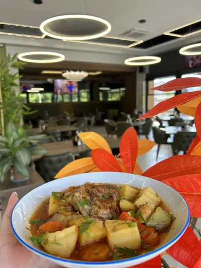 La Grande Fast Food & Restaurant