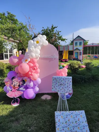 Once Upon a Party LAZUR