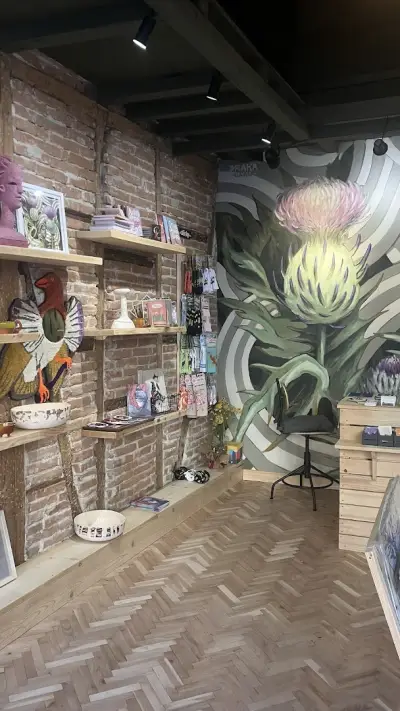Draka gift shop - cool stuff and art