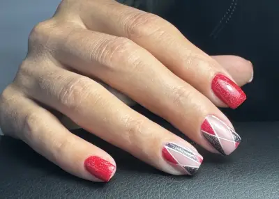 Budinov nails