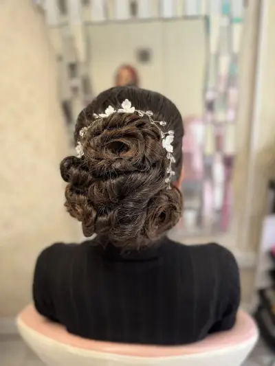 ARIEL BEAUTY STUDIO | Дамско подстригване, Екстеншъни, Маникюр, Козметик София Люлин