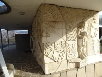 Астрономическа обсерватория Славей Златев