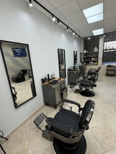 TOP CUTS Barbershop
