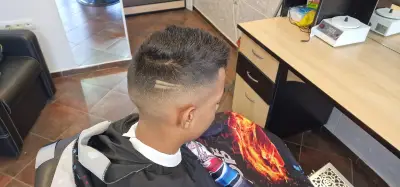 Barber Shop Bansko Бръснарски Салон ул. Пирин 34
