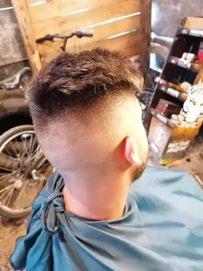 Barber Shop Bansko Бръснарски Салон ул. Пирин 34