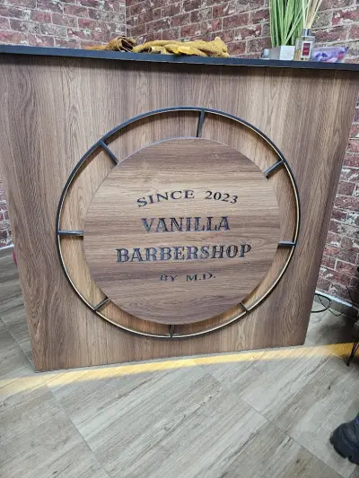 Vanilla BarberShop | Бръснарница Банско | Мъжко и Дамско подстригване | Боядисване | Оформяне на брада