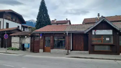 Vanilla BarberShop | Бръснарница Банско | Мъжко и Дамско подстригване | Боядисване | Оформяне на брада