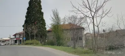 Бистро Акуа и магзин Елиф