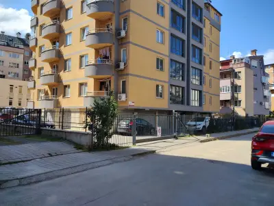Happy Apartment & Free Breakfast - Mladost