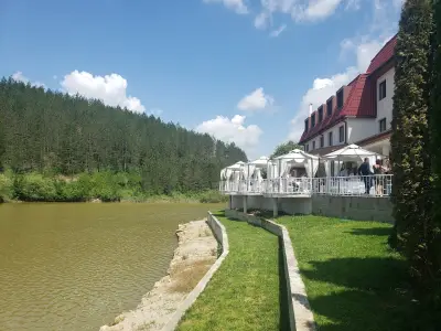 Ловна резиденция "Скалско"