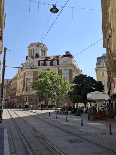 Площад Гарибалди