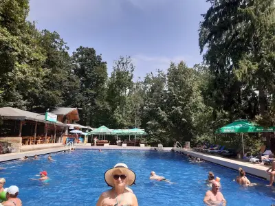 Общински басейн "Бързия"
