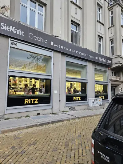 The RITZ Specialty Coffee - Спешълти кафе, Аперитив и Сладки