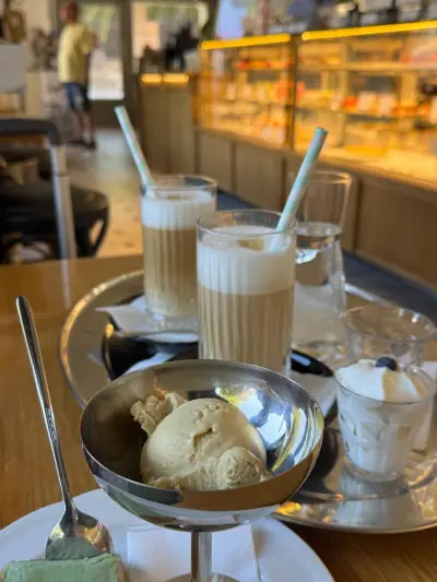 The RITZ Specialty Coffee - Спешълти кафе, Аперитив и Сладки
