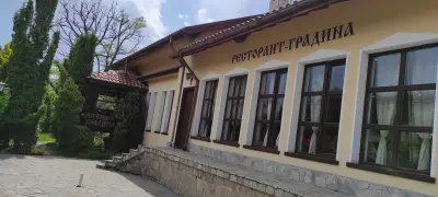 Момин проход