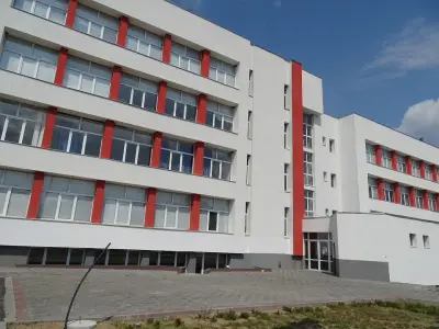 СУ "П. Р. Славейков"