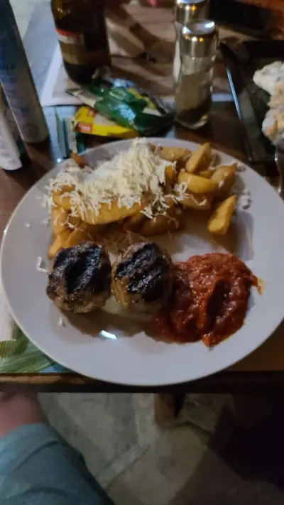 Снекбар „Галата“