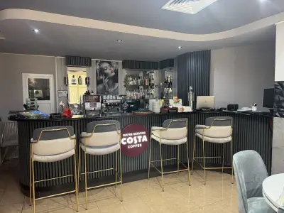 Aura Bar and Dinner