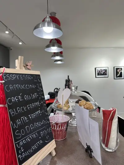 Клуб на фоторепортерите/ Pressfhoto club wine bar gallery