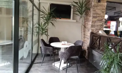 Paradise Bar & Food
