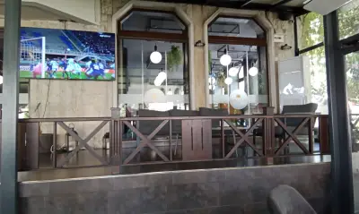 Paradise Bar & Food
