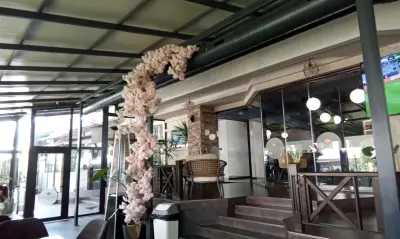 Paradise Bar & Food