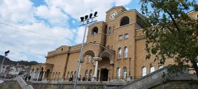 Бирфест паметник Асеневци