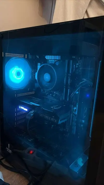 PC Center - Компютърен Магазин