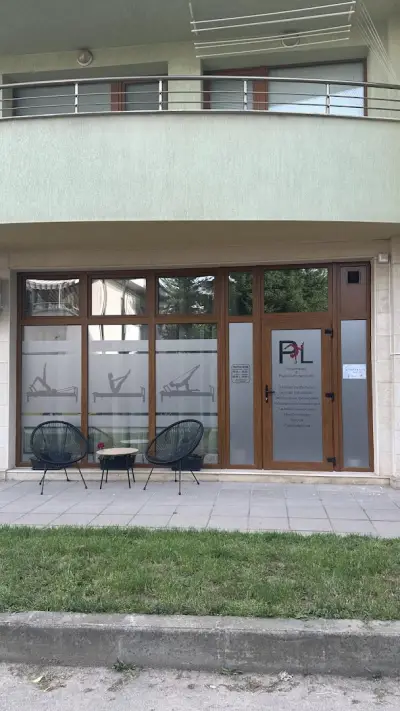 PL - Physiotherapy & Pilates Reformer Studio