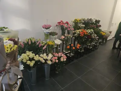 Flower's Art Studio - цветарски магазин в София - доставка на цветя -
