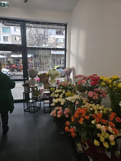Flower's Art Studio - цветарски магазин в София - доставка на цветя -