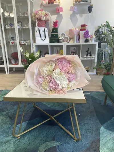 Isabels Flower | Доставка на цветя, подаръци във Варна