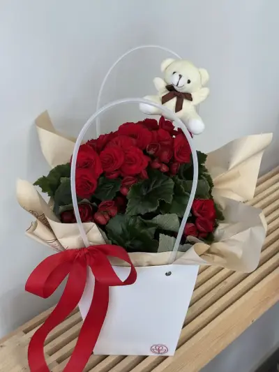 Tsveta Flora ( Цвета Флора)