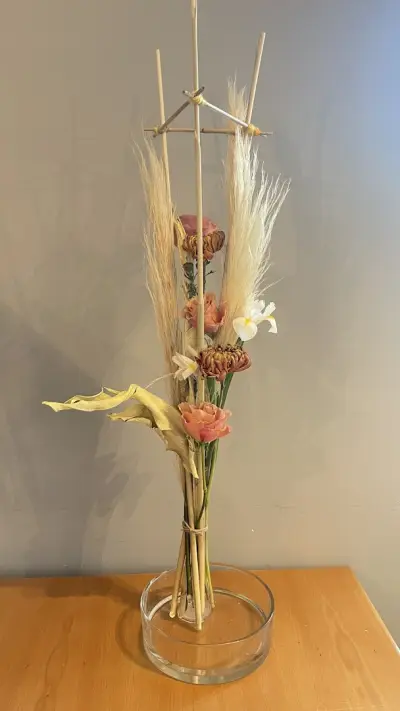 Tsveta Flora ( Цвета Флора)
