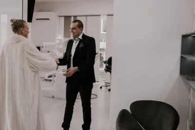 Dr. Sofien Riahi
