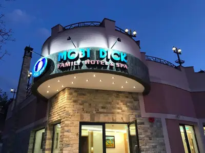 MOBI DICK Family Hotel