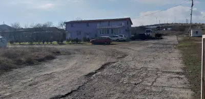 ЙОНАС ООД - Сервиз и автомивка за камиони . YONAS ltd Tank cleaning and Truck service.