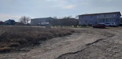 ЙОНАС ООД - Сервиз и автомивка за камиони . YONAS ltd Tank cleaning and Truck service.