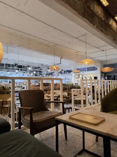 Sunny Specialty Coffee Center