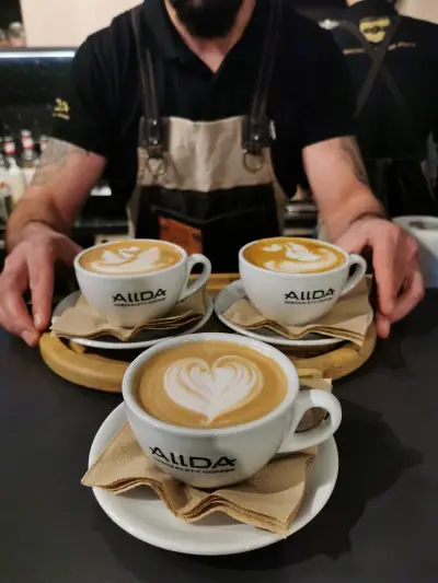 Cafemag Младост