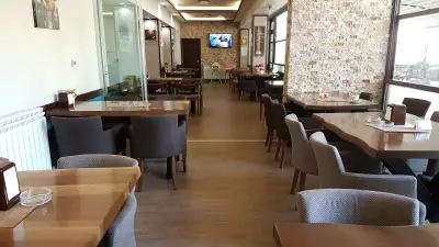 Coffee Bar & Restaurant ESTER