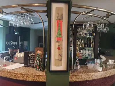 ART BISTRO -BAR