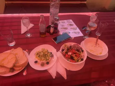 ART BISTRO -BAR