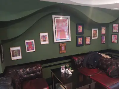 ART BISTRO -BAR