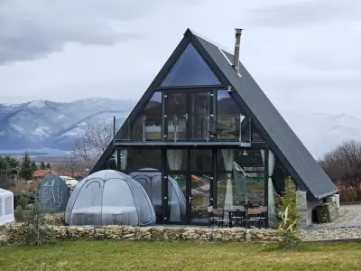 SM VIP HOUSES