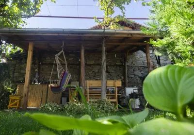 Къща за гости Искра (с винарна) ,село Ветрен дол